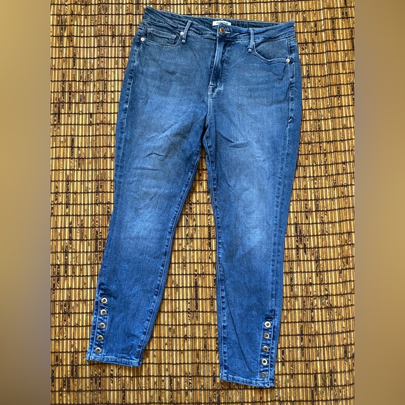 Good American Jeans Good American Good Legs Crop Snap Hem Skinny